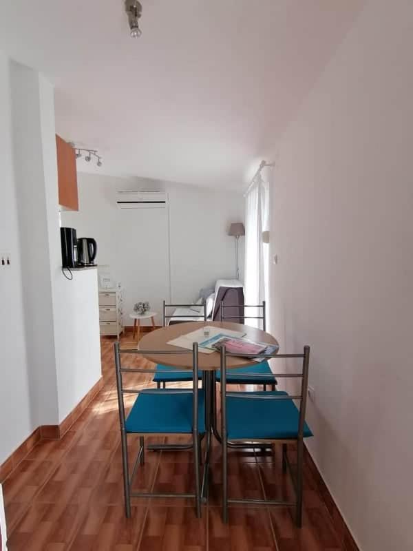 Apartment Krmpotic Vir Kültér fotó