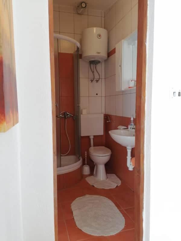 Apartment Krmpotic Vir Kültér fotó
