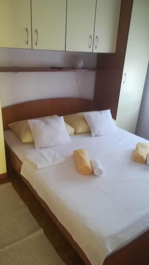 Apartment Krmpotic Vir Kültér fotó