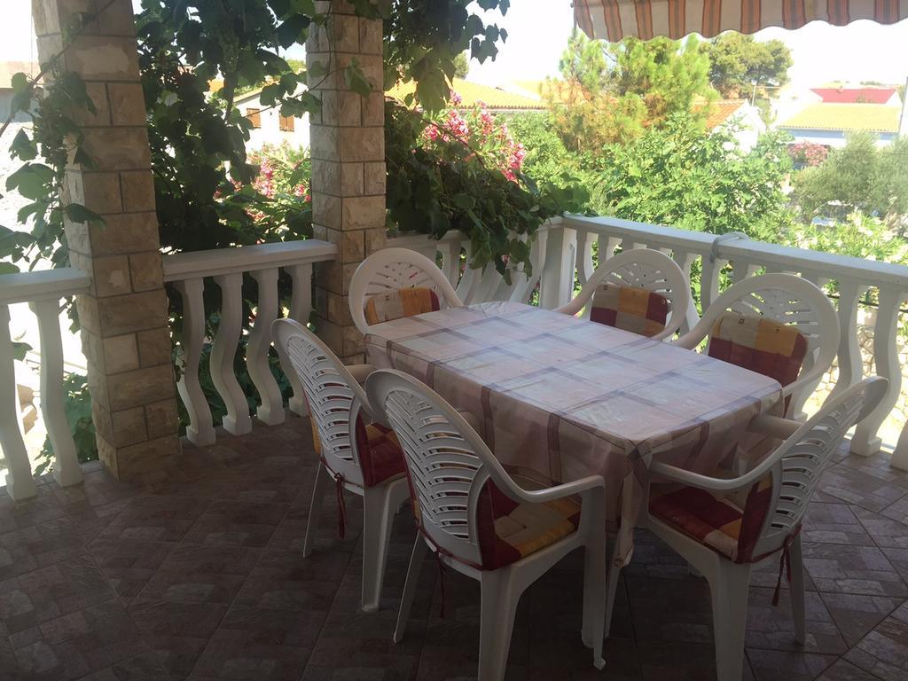 Apartment Krmpotic Vir Szoba fotó